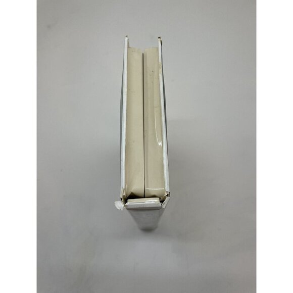 Disney VHS 101 Dalmatians 1992 Classic Animated Film Clamshell - Picture 8 of 8